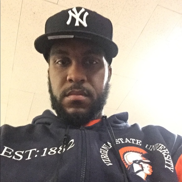 Meet your Posher, Jermaine - Picture 1 of 1